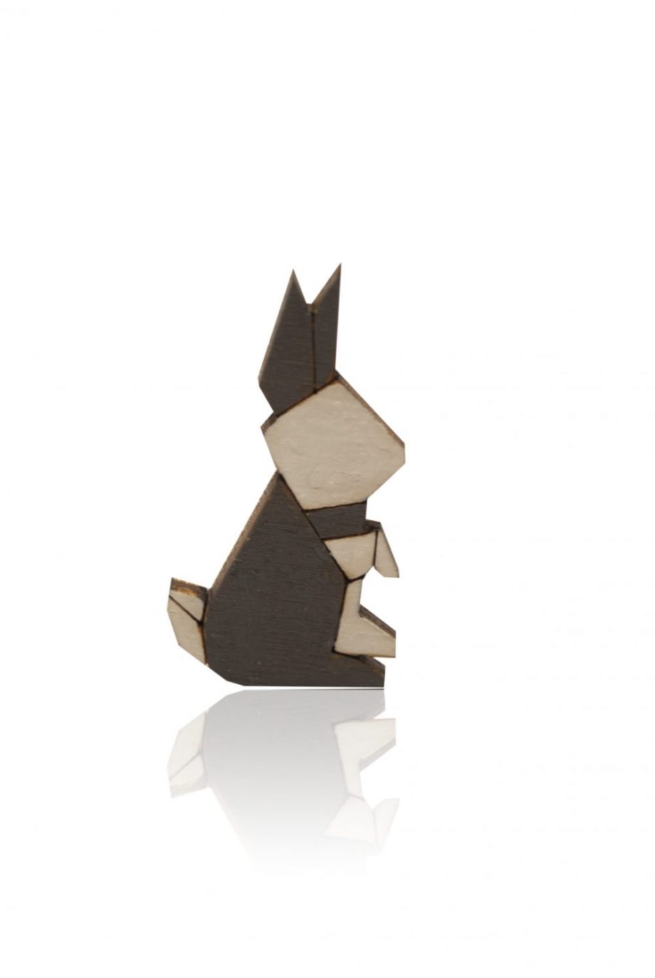 Drevená maľovaná brošňa - Zajac Sivý